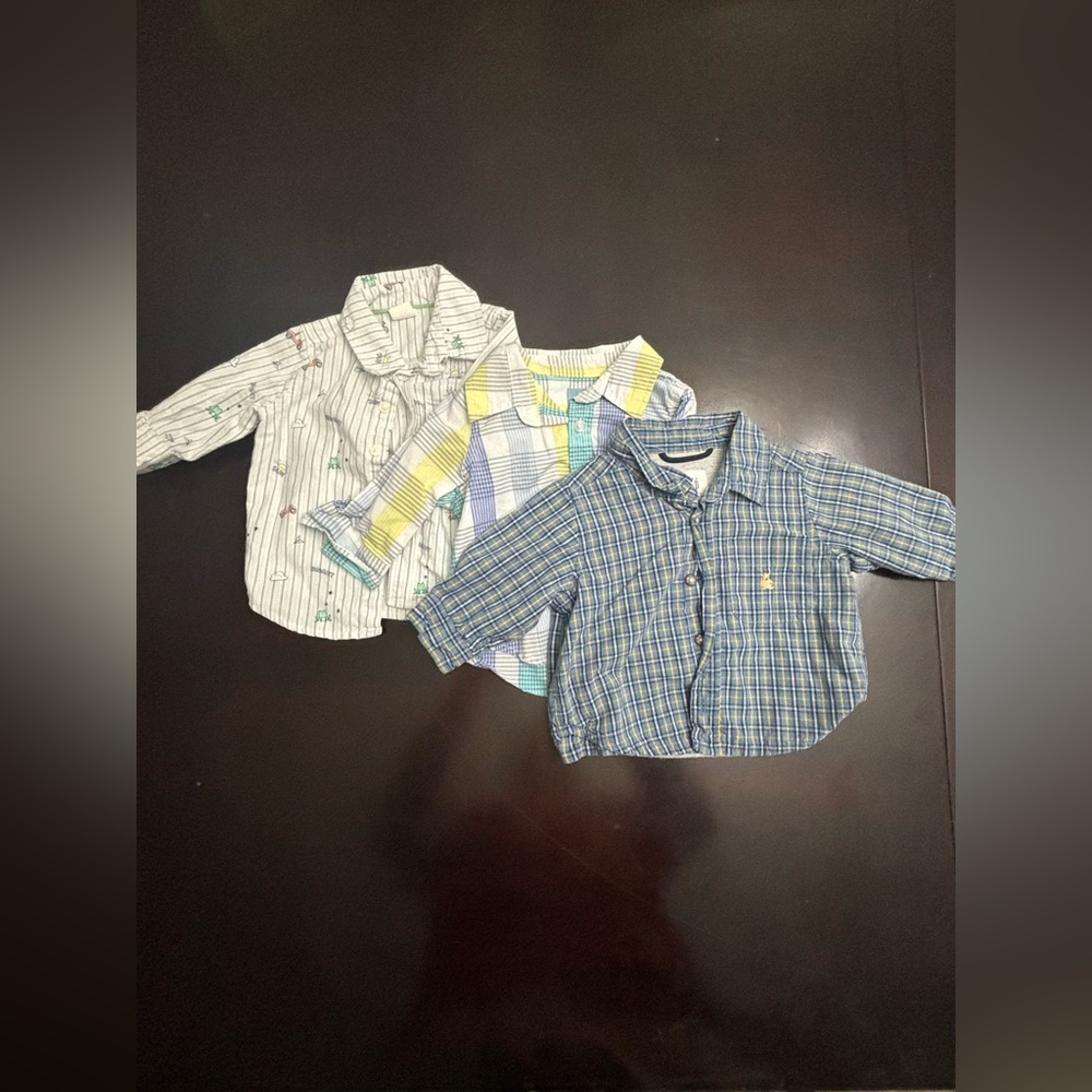 Baby Gap Bundle x3 of button down tops for 3-6 months